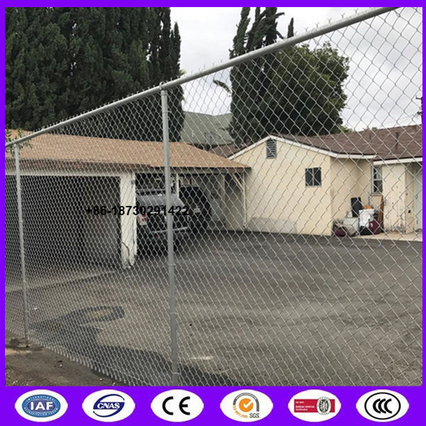 China Hot dipped galvanized Privacy Diamond wire mesh fencing as wall enclosing house with high security wholesale