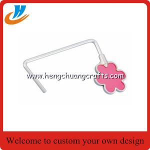 China Professional Customized Promotion Gift Bag Hanger with any logo wholesale