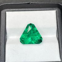 China OEM Serbice Al2O3 Green Sapphire Stone Gem With Classic Cut on sale